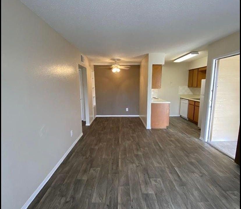 1st image of 3213 Bonnie Dr #222
