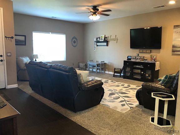 3rd image of 134 W Reese Ave