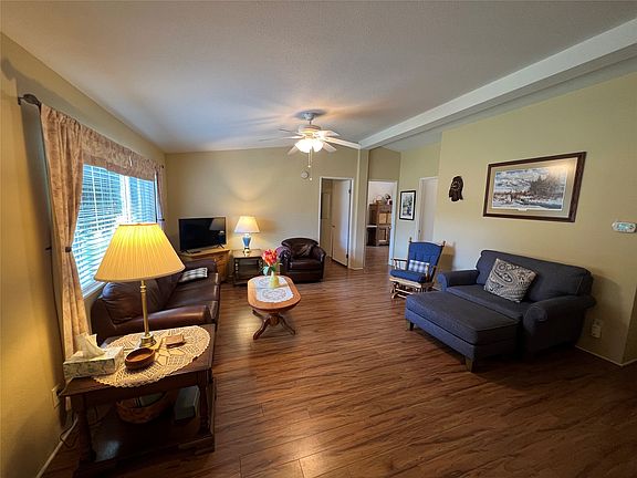 5th image of 6080 Meininger Dr