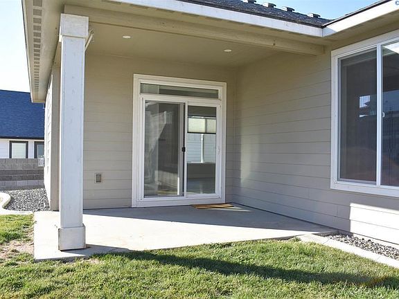 4th image of 4879 Smitty Dr