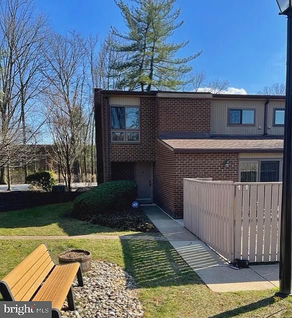 1st image of 11 Farmhouse Ct #A
