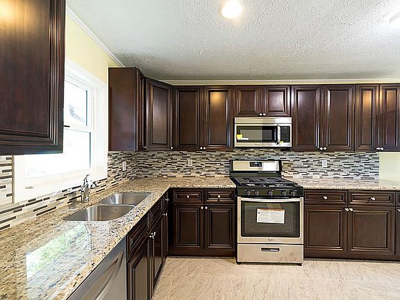 5th image of 4302 Donna Bell Ln
