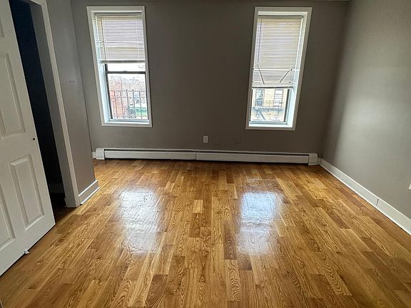 3rd image of 153 49th St #5