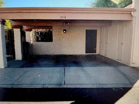 3rd image of 2710 N Cloverland Ave