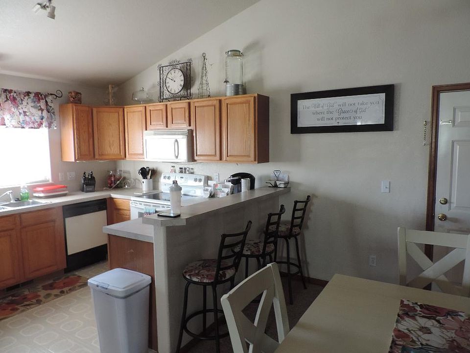 1st image of 332 Laurel Ave