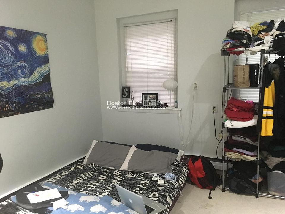 2nd image of 177 Saint Botolph St APT 3