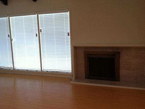 5th image of 165 Leland Way