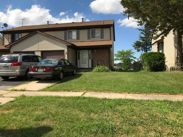 2062 Mallard Ln, Hanover Park, IL 60133