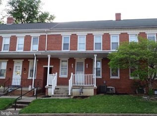 3266 Broad St, Emigsville, PA 17318