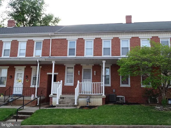 3266 Broad St, Emigsville, PA 17318