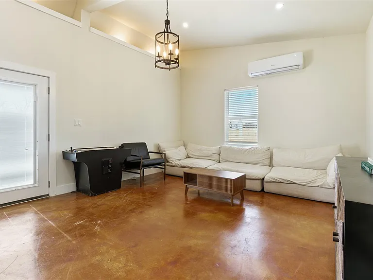 9213 Wilson Rd — Photo 37