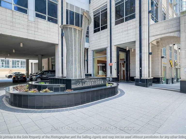 761 Bay St #3202 — Photo 35