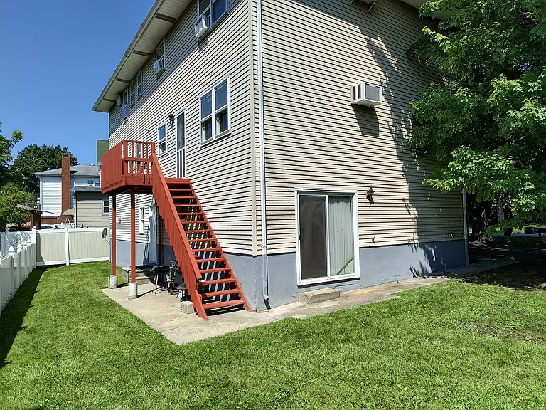 85 Grove St #2 — Photo 13