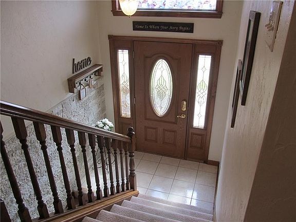 4th image of 25 Timothy Dr