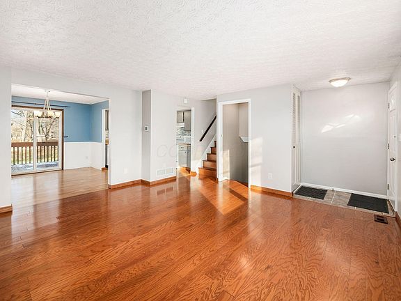 4th image of 98 Lakeland Pl