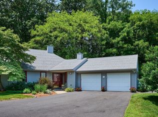 3 Baldwin Ln, Amherst, MA 01002