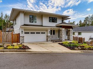2082 Golfview Ct, Eugene, OR