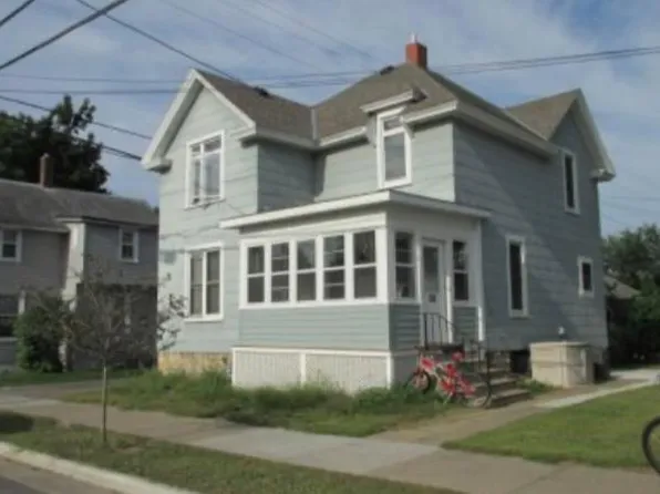 411 Franklin St, Winona, MN 55987