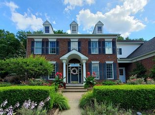 50735 Chesapeake Dr, Novi, MI