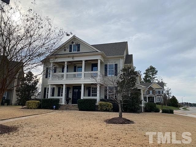 2nd image of 100 Foxdale Grant Ct