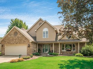 15502 S Creekside Dr, Plainfield, IL 60544