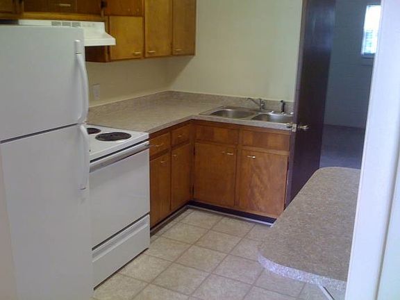 3rd image of 608 W Lafayette St APT 8