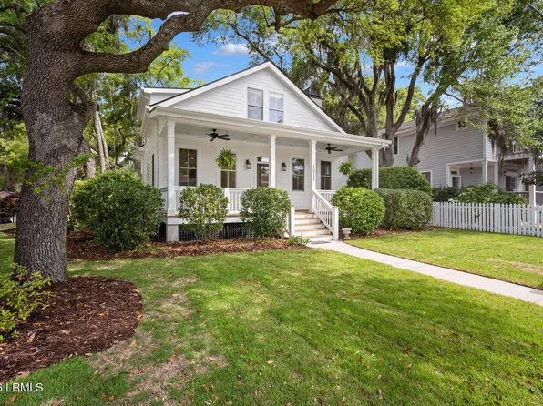 1011 Calhoun St, Beaufort, SC 29902