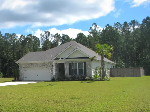 526 Pontoon Rd, Huger, SC 29450