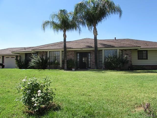 Big Front Yard