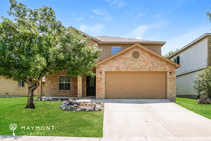 4 bed, 2.5 bath, 3038 sqft, $2,045 — Photo 1