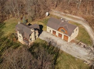 122 McCullough Rd, Imperial, PA 15126