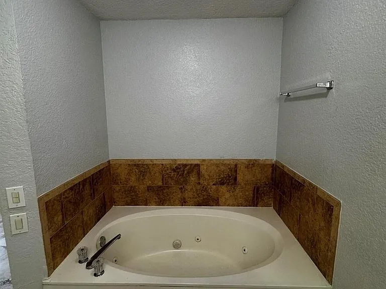 3681 SW 132nd Pl — Photo 18