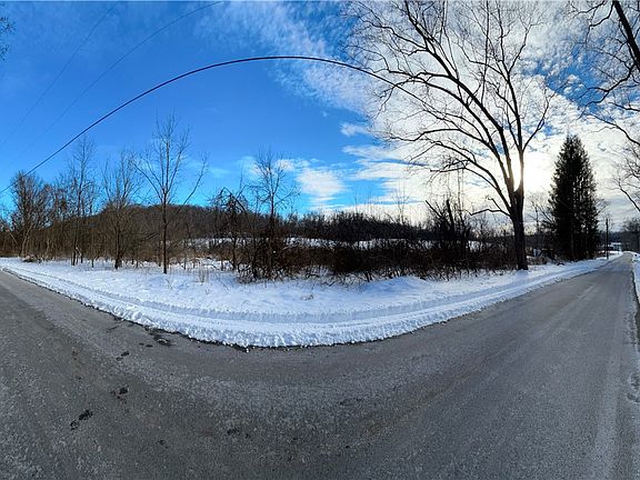 4th image of 130 Henry Rd