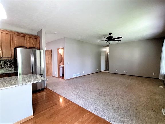 5th image of 18909 Hansen St