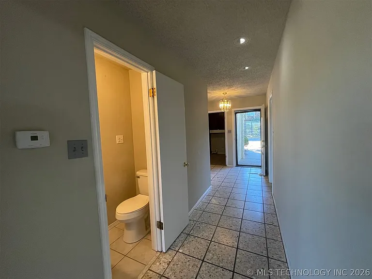 3925 E 60th Pl — Photo 17