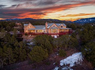 568 Camino Tierra Alta, Santa Fe, NM 87501