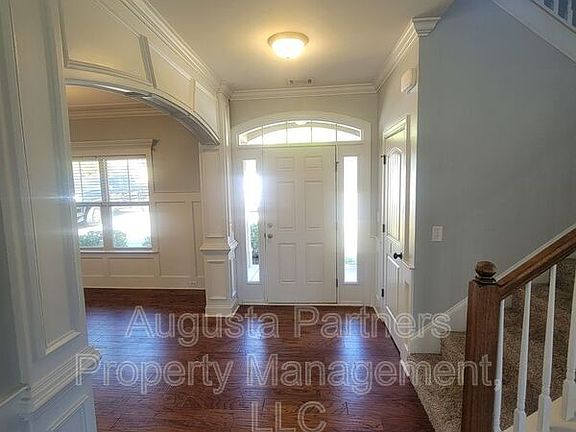 3rd image of 135 Langfuhr Way