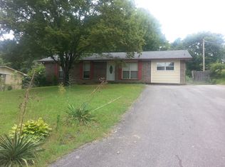 1228 Hoffman Ave, Etowah, TN 37331