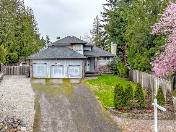 25738 215th Court SE, Maple Valley, WA 98038