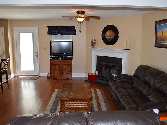 2nd image of 2074 Sarahs Cove Dr