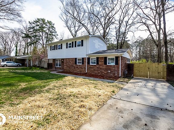 4th image of 6326 Covecreek Dr
