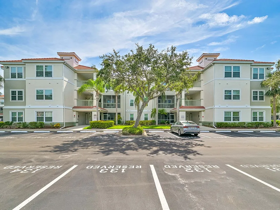 23660 Walden Center Dr #105