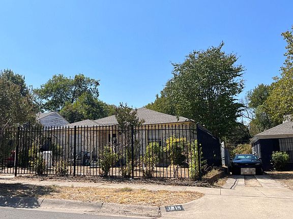 2nd image of 1823 Danube Dr