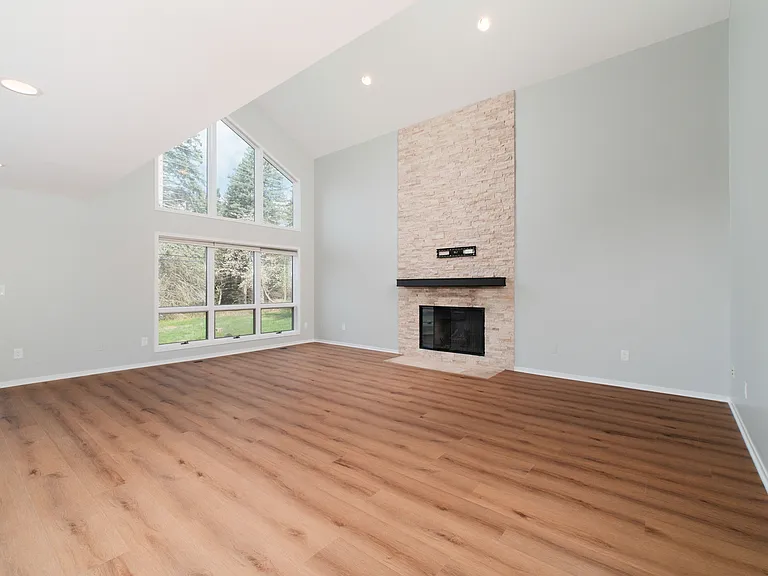 1083 N Livernois Rd — Photo 35