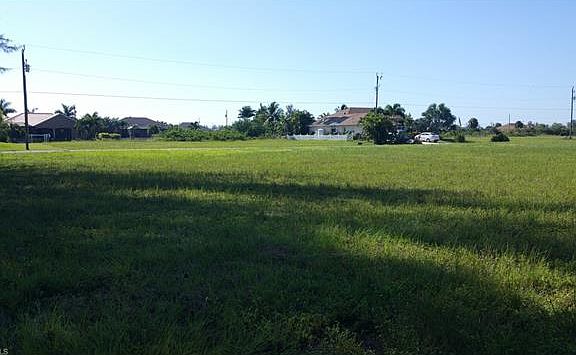 3rd image of 131 SW 35th Pl