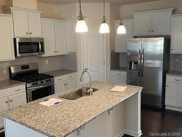 11520 Ruby Rose Ln — Photo 9