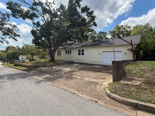 413 Halstead St, West Plains, MO 65775