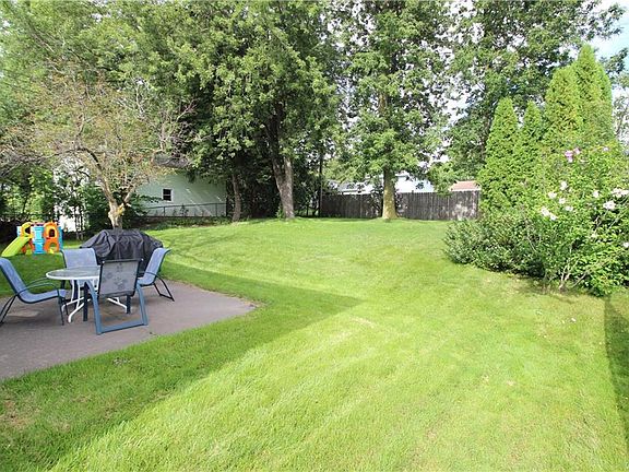 2nd image of 21 Anthony Dr