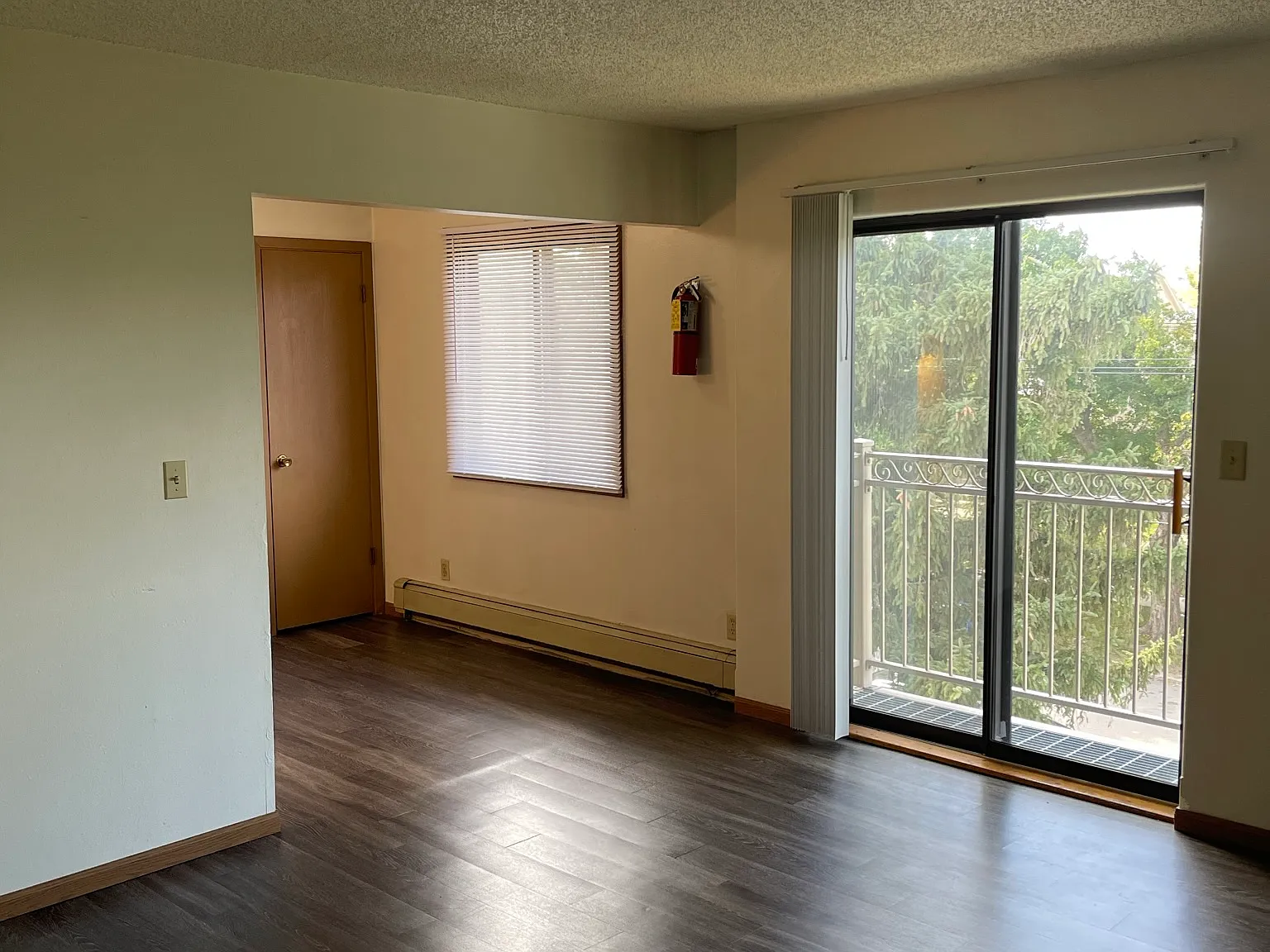 3 bed, $1,625 — Photo 3
