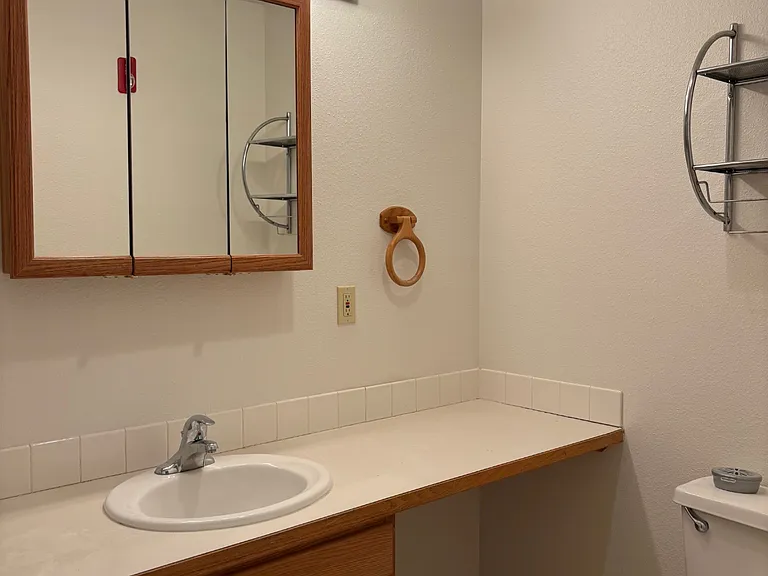 15310 Main St E #1 — Photo 17